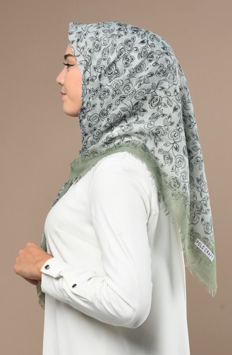 Green Scarf 90647-11