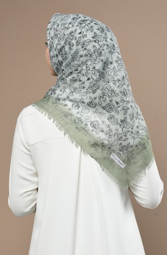 Green Scarf 90647-11