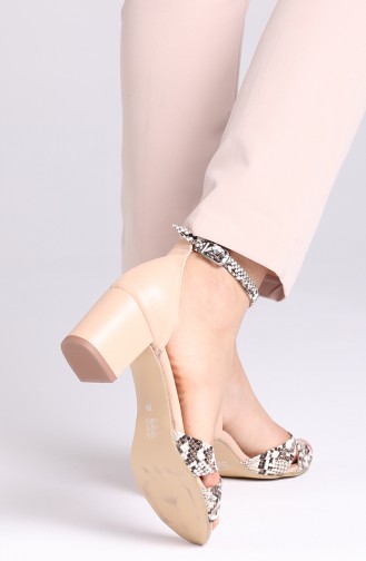 Beige High-Heel Shoes 9110-01