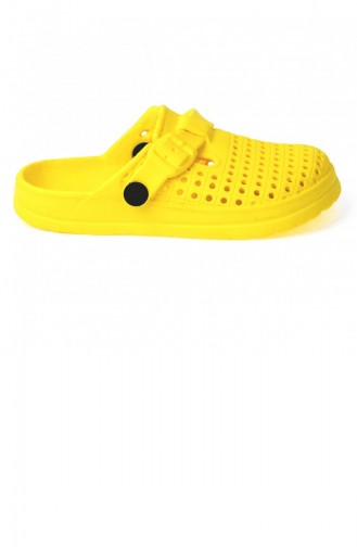 Yellow Kid s Slippers & Sandals 20YTERKIK000010_SA