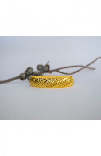 Golden Yellow Bracelet 90-0135W15D70
