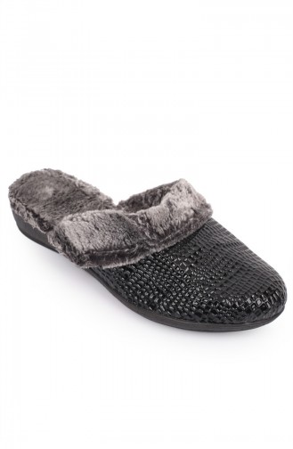 Black Women`s House Slippers 87050