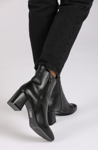 Black Boots-booties 400