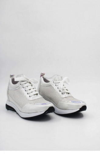 Chaussures Baskets Blanc 00030.BEYAZ
