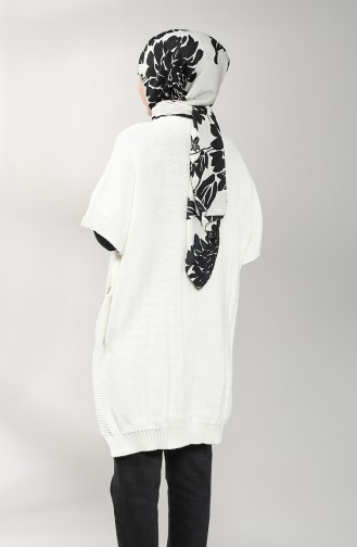 Ecru Poncho 0616-04