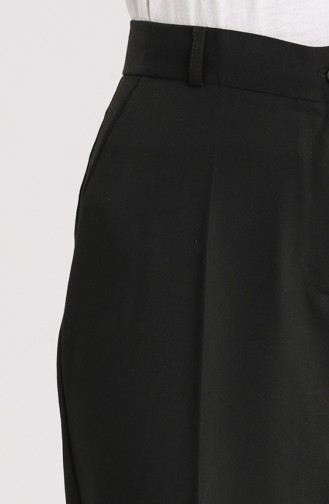 Straight-leg Trousers with Pockets 0103-02 Black 0103-02