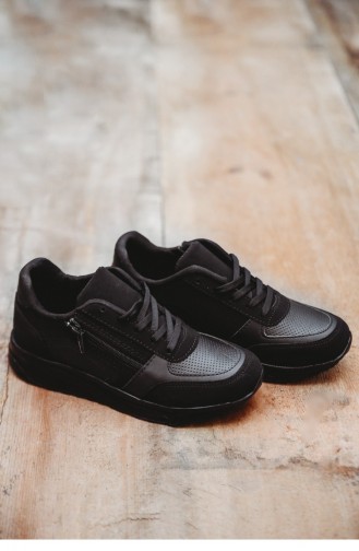 Black Sneakers 02