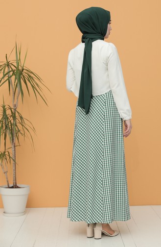 Green Skirt 2243