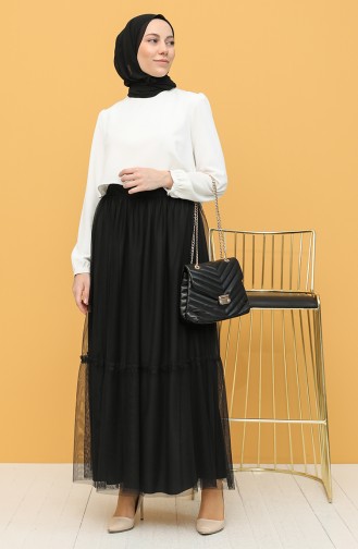 Black Skirt 2010-01