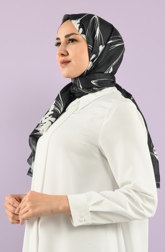 White Shawl 19057-01