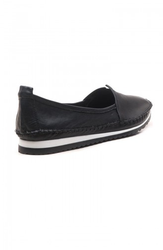 Black Woman Flat Shoe 01