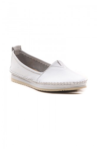 White Woman Flat Shoe 06