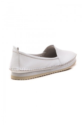 White Woman Flat Shoe 06
