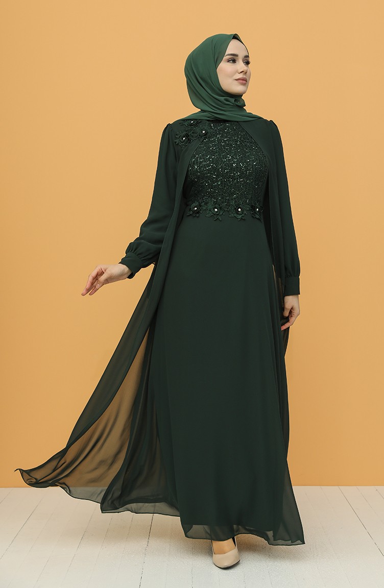 gaun dinner hijab
