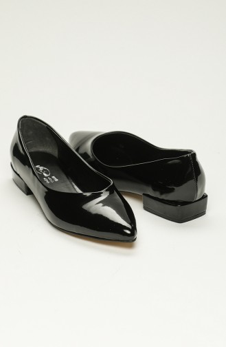 Black Woman Flat Shoe 3-2-01