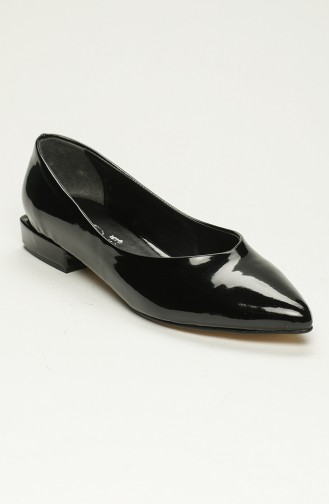 Black Woman Flat Shoe 3-2-01