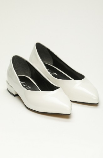 حذاء مسطح أبيض 3-2-02