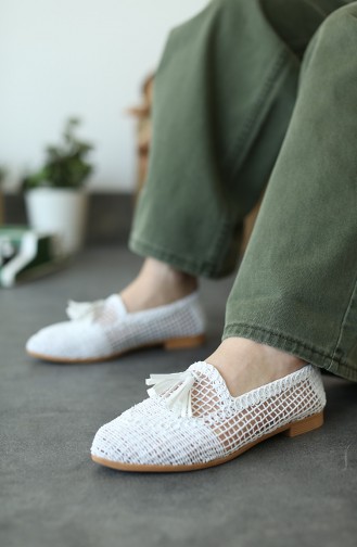 حذاء مسطح أبيض 30030-02