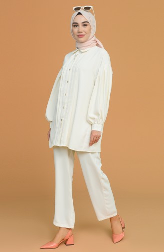 Cream Suit 0117-01