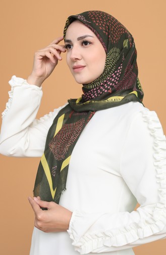 Green Scarf 662-102