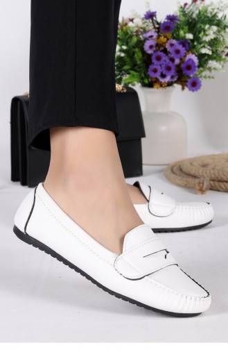 White Women`s Flats 20YBABANNA00001_A
