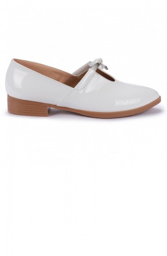 White Woman Flat Shoe 21YBABAYK000004_A
