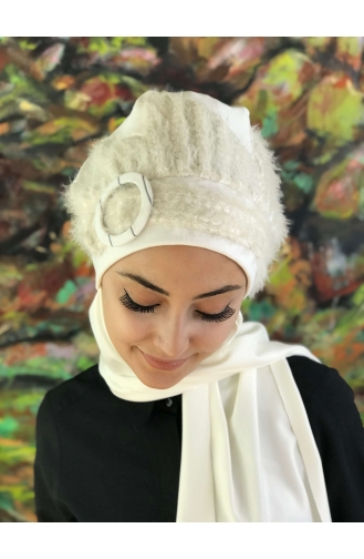 Kartopu Model Tesettür Atkılı Tokalı Şal BRŞL21EY13-01 Beyaz Kirli Beyaz