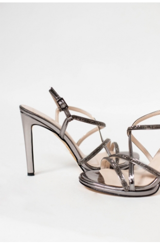 Platinum High-Heel Shoes 467-01