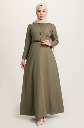 Kleid mit Gürtel und Halskette 6450-02 Khaki 6450-02