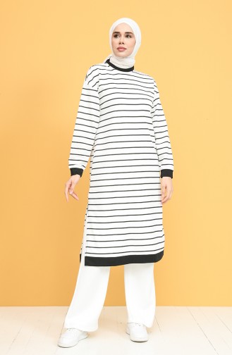 White Sweatshirt 3025-02