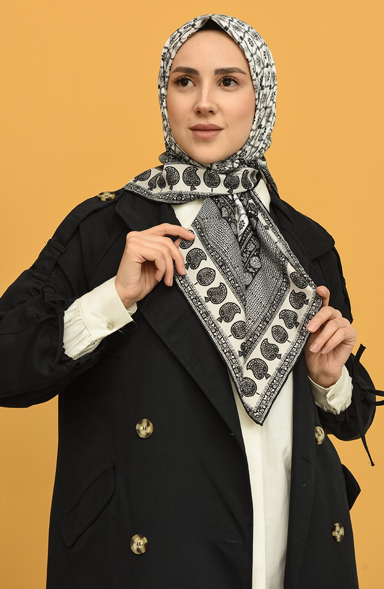 White Scarf 10331V01