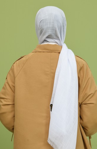 شال أبيض 70212-04