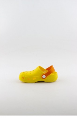 Yellow Kid s Slippers & Sandals 4108.MM SARI-TURUNCU