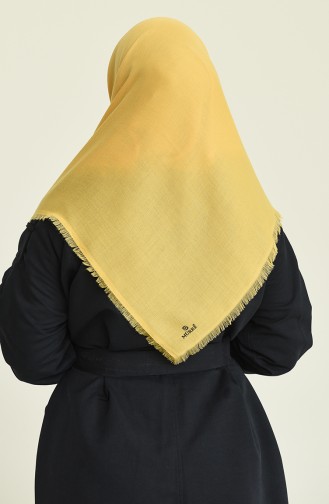 Gold Scarf 2022-04