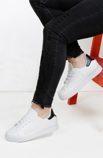 White Sneakers 0310-01