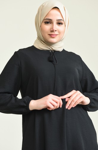 Schwarz Tunikas 2026-01