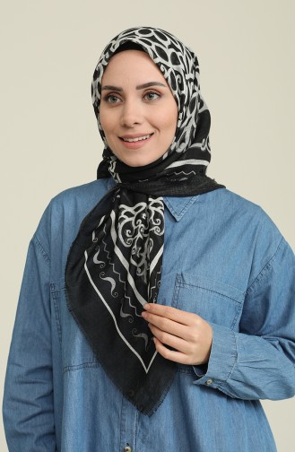 Desenli Flamlı Eşarp 13171-01 Siyah Ekru