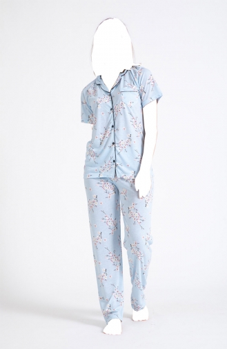 Hellblau Pyjama 1974-01