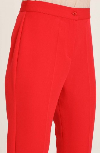 Red Pants 1136-09