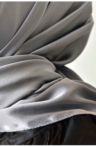 Gray Scarf 00007-12