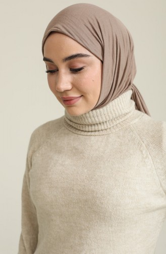 Beige Sweater 2004-02