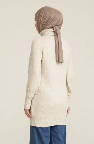 Beige Sweater 2004-02