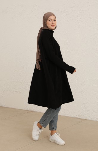 Black Poncho 2025-03