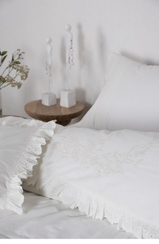 Ecocotton Elsa Battal Boy Nevresim Takımı 100 Organik Pamuk Perkal Nakışlı Krem 240X220 Cm Krem