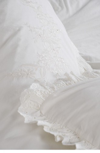 Ecocotton Elsa Battal Boy Nevresim Takımı 100 Organik Pamuk Perkal Nakışlı Krem 240X220 Cm Krem
