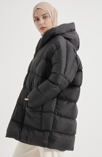 Puffercoat mit Kapuze und Reglan-Ärmeln 8001-02 Schwarz 8001-02