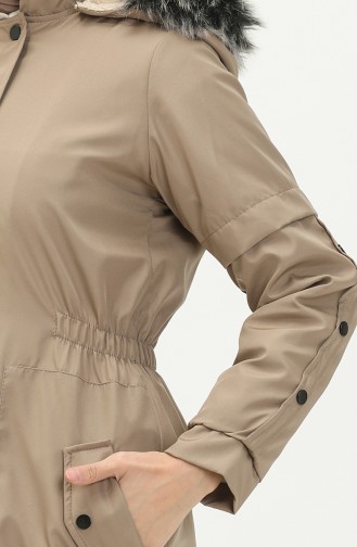 Coat aus Bondit-Stoff mit Pelzdetail 1005-05 Beige 1005-05