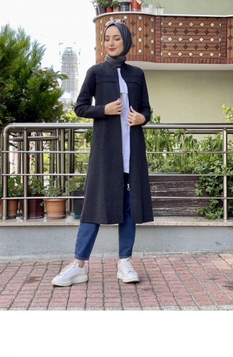 Deri Detaylı Tesettür Kap Siyah