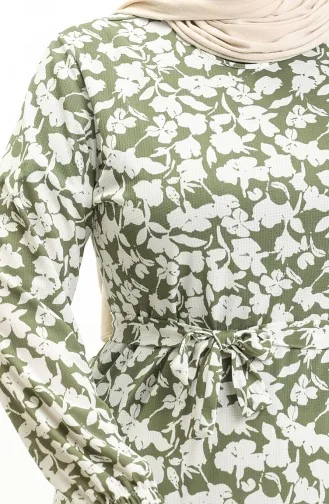Große Größe Kleid mit Volantdetail 4574M-05 Khaki 4574M-05