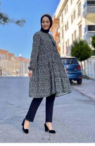 Püskül Detaylı Tunik Zümrüt Yeşili